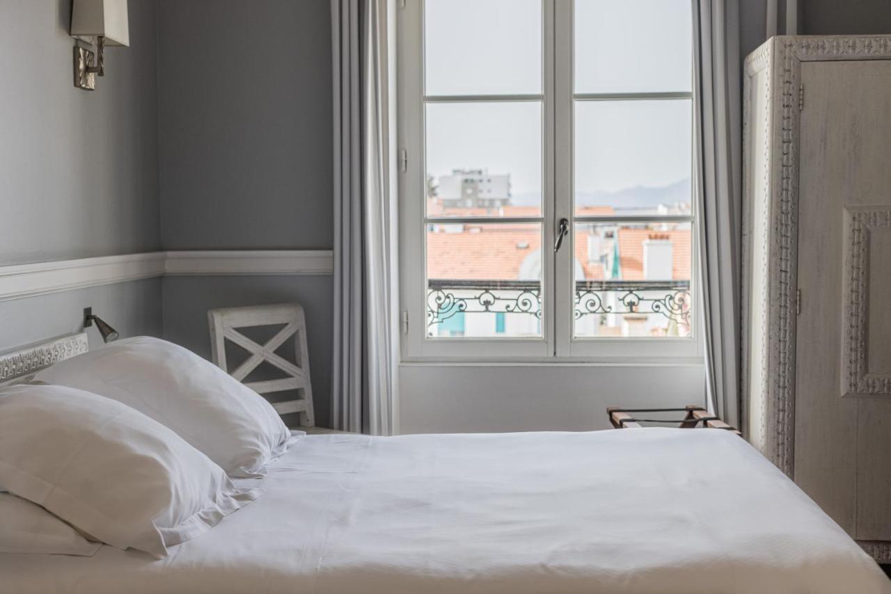 Hotel Saint Julien Biarritz Bagian luar foto