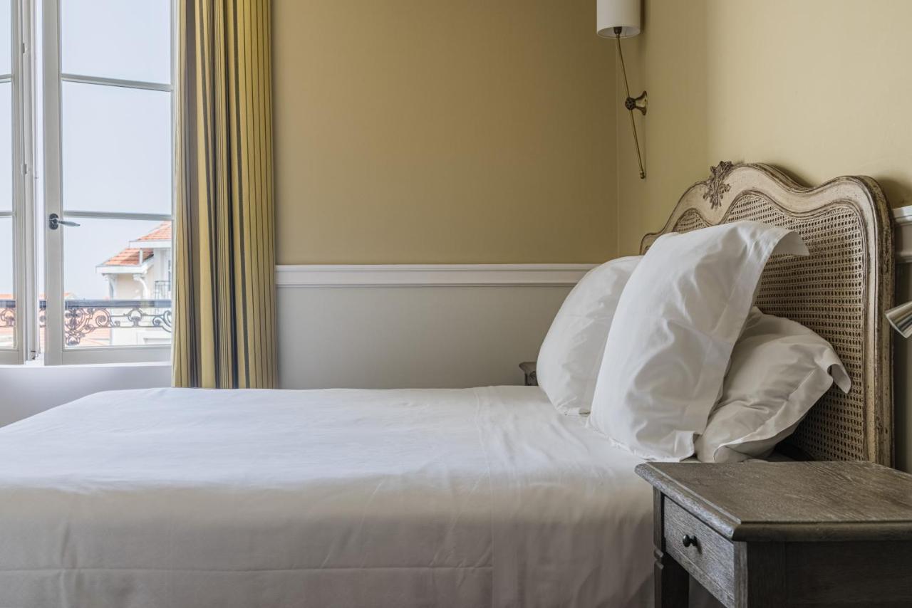 Hotel Saint Julien Biarritz Bagian luar foto
